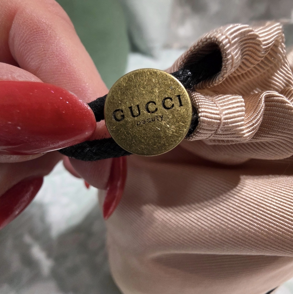 Gucci GWP Drawstring Pouch - Picture 2 of 4